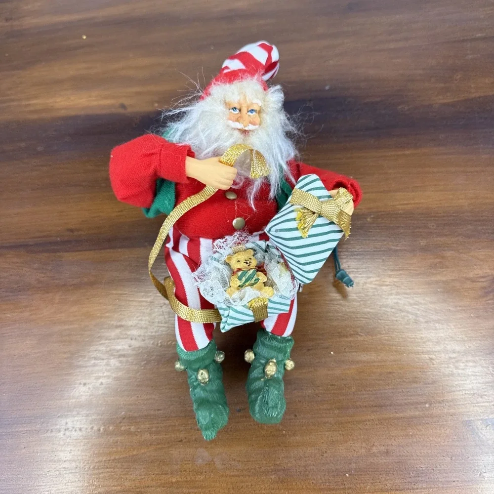 Vintage Animated Santa‎ Bear in Gift Box Ornament **Tested Works**